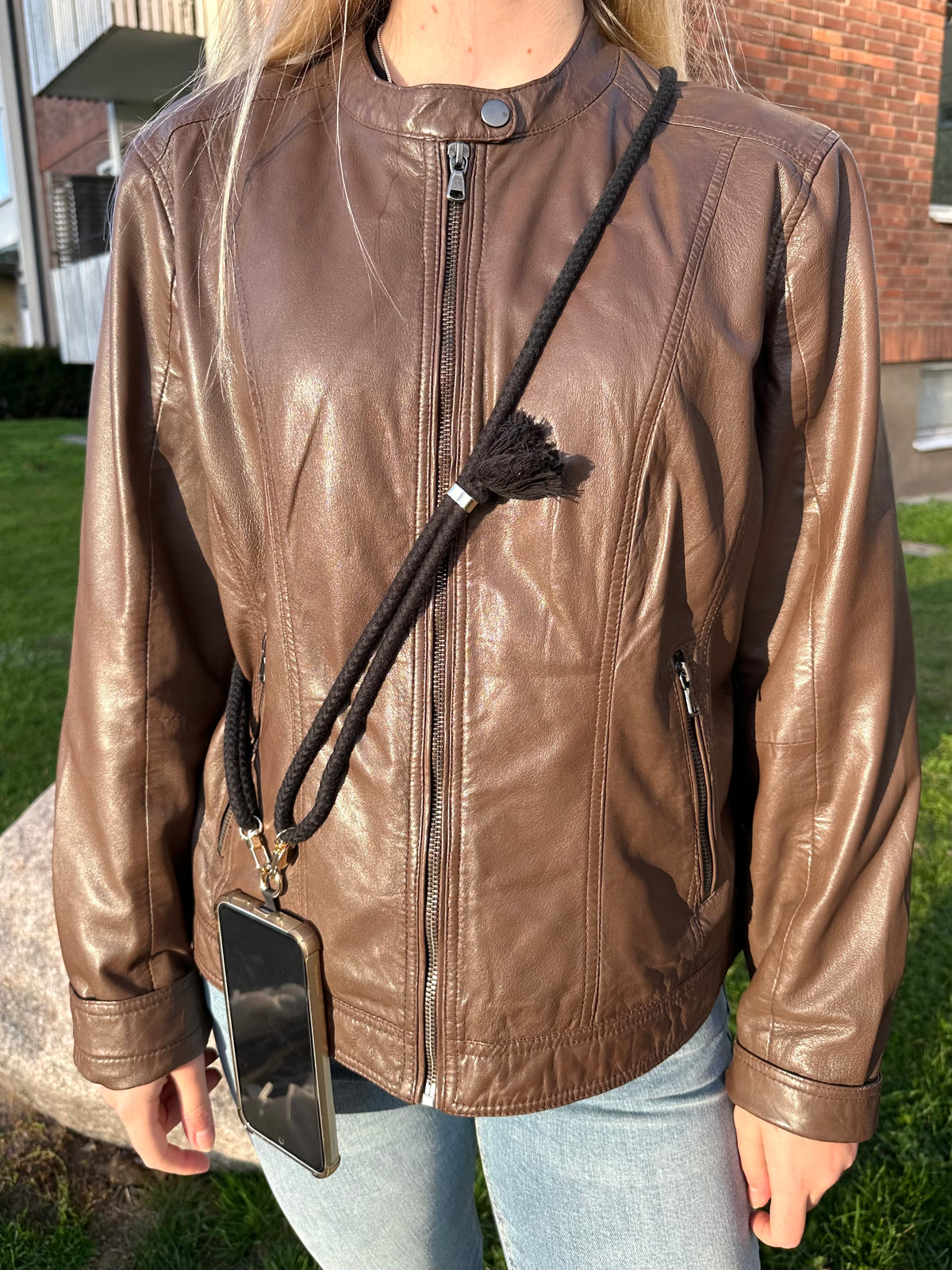 Siri Tassel Phone Strap Black